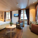 Hotel Alpenrose - A Family Affair Since 1881 3*