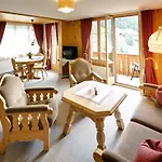 Alpenrose - A Family Affair Since 1881 Wengen