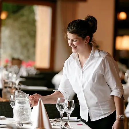 Hotell Alpenrose - A Family Affair Since 1881 Wengen