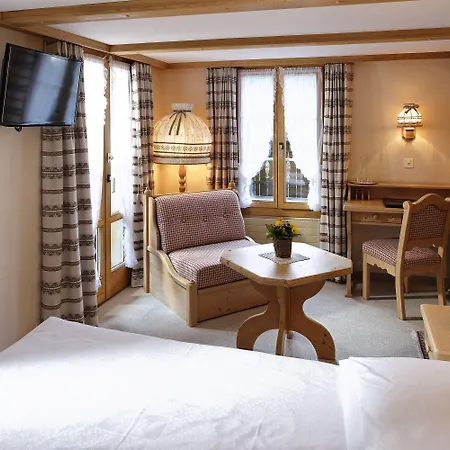 Hotel Alpenrose - A Family Affair Since 1881 3*