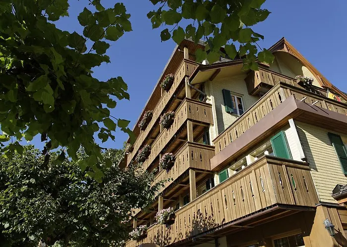 Hotel Alpenrose - A Family Affair Since 1881 3*