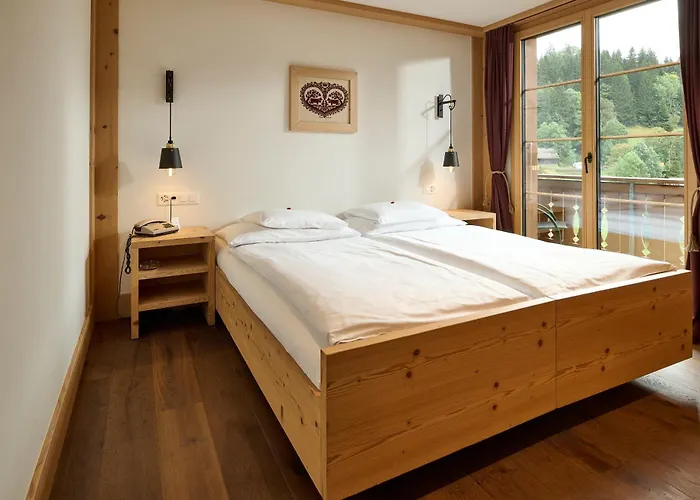 Hotel Alpenrose - A Family Affair Since 1881