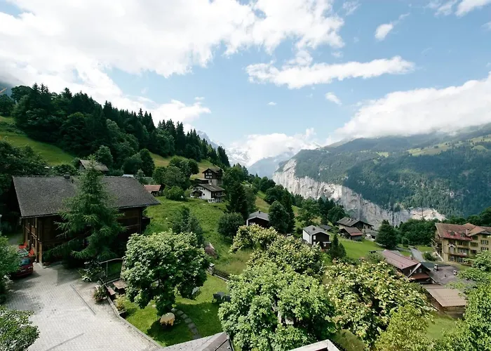 Hotel Alpenrose - A Family Affair Since 1881 3*