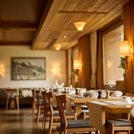 Alpenrose - A Family Affair Since 1881 ون قن